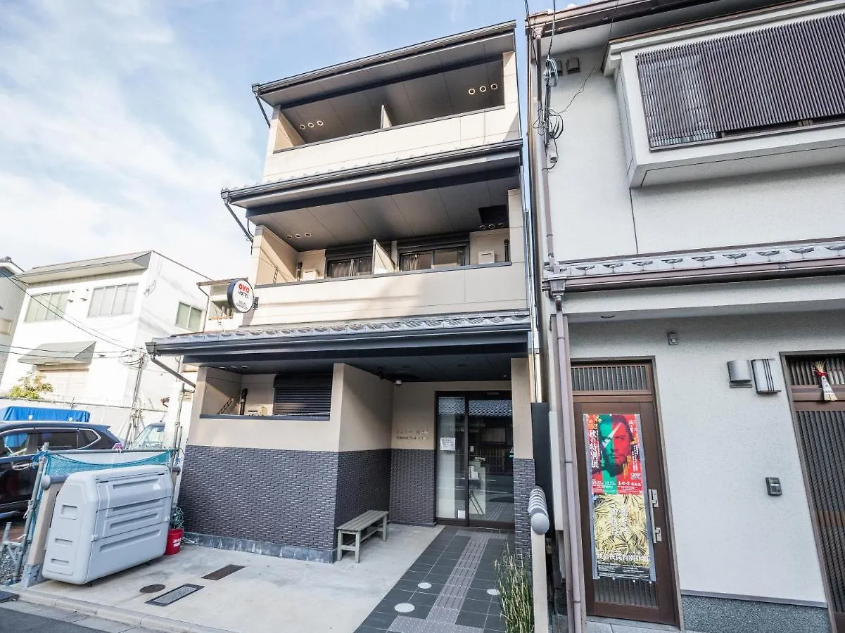 Oyo Hotel Musubi Kyoto Gojo Nishinotoin 2*,  日本