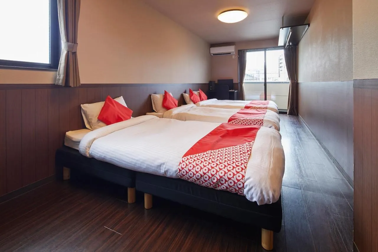 Oyo Hotel Musubi Kyoto Gojo Nishinotoin 2*,  日本